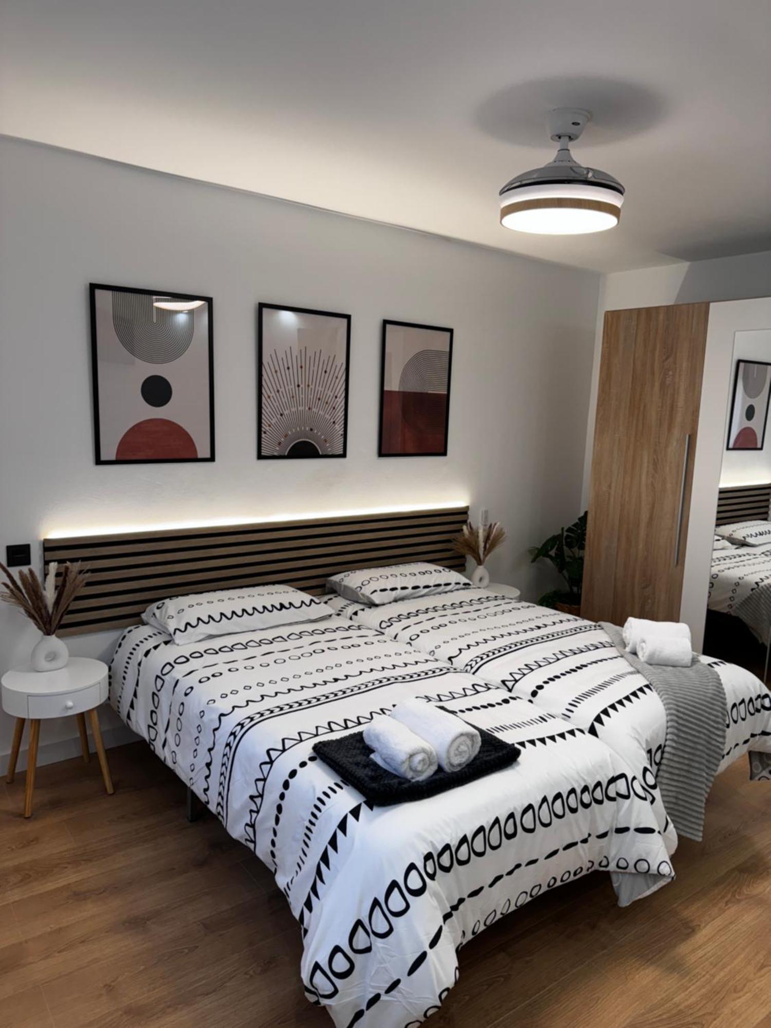 Appartement La Plaza Del Pilar à Saragosse Extérieur photo